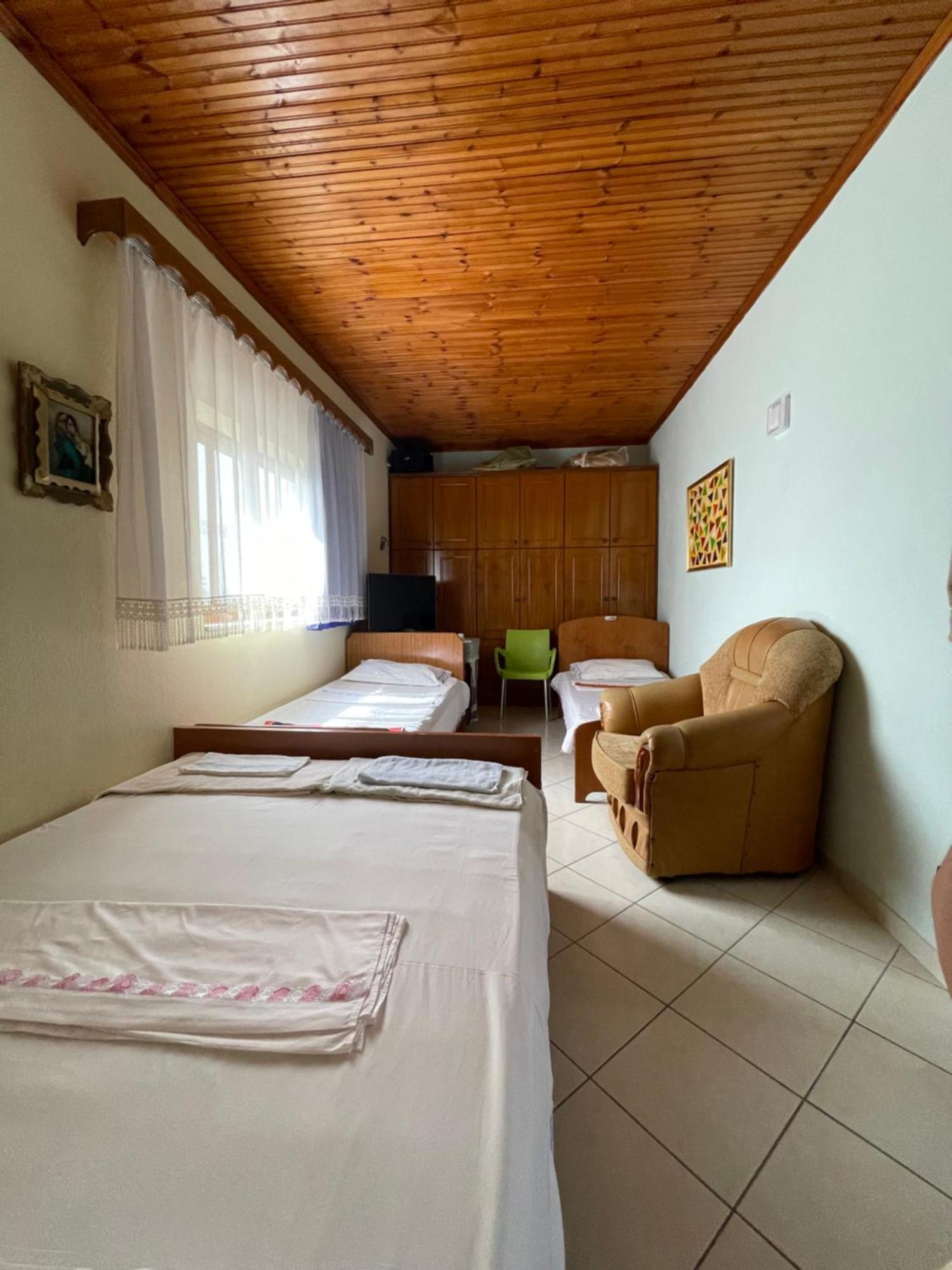 Villa Mance Μπεράτ Εξωτερικό φωτογραφία